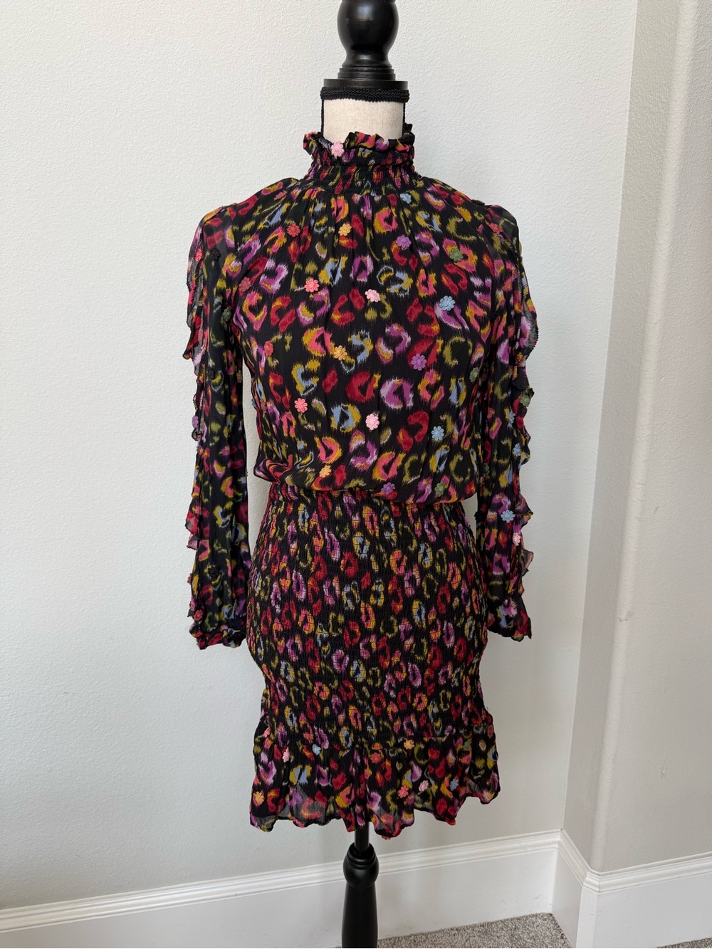 FARM Rio High-Neck Animal Print Colorful Mini Dress with Fitted Skirt - Picture 2 of 16